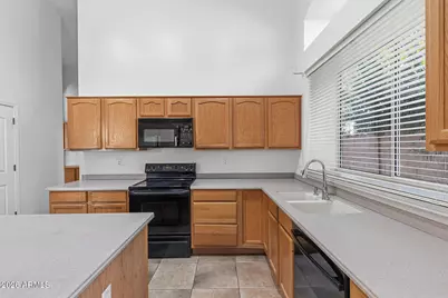 3689 E Encinas Avenue, Gilbert, AZ 85234 - Photo 18