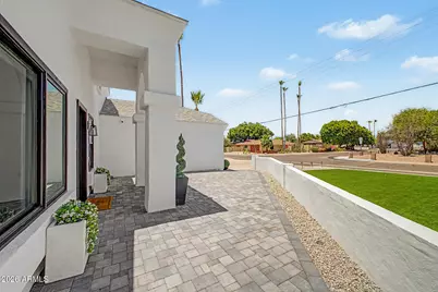 1903 E Ocotillo Road, Phoenix, AZ 85016 - Photo 8