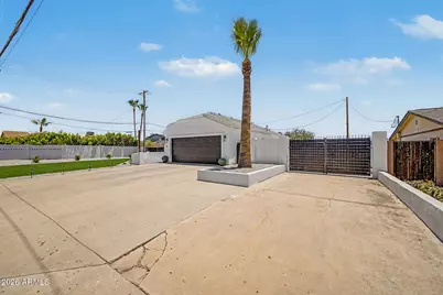 1903 E Ocotillo Road, Phoenix, AZ 85016 - Photo 4