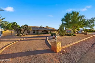 7417 W Grovers Ave, Glendale, AZ 85308 - Photo 2