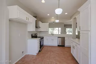 17635 N Thoroughbred Dr, Surprise, AZ 85374 - Photo 12