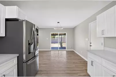 5919 W Britton Avenue, Phoenix, AZ 85033 - Photo 8