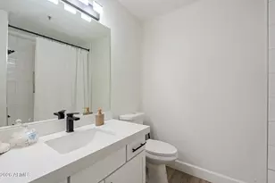 2025 E Campbell Ave, Phoenix, AZ 85016 - Photo 10
