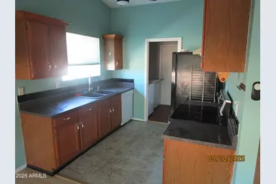 7914 W Mescal Street W, Peoria, AZ 85345 - Photo 2