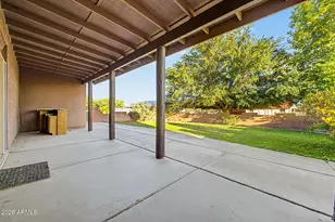 25645 W Blue Sky Dr, Wittmann, AZ 85361 - Photo 32
