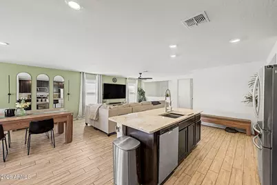8415 W Albeniz Place, Tolleson, AZ 85353 - Photo 14