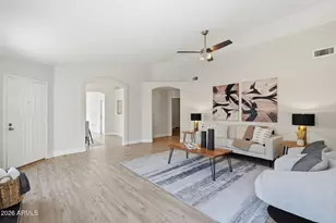 18809 N 43rd Pl, Phoenix, AZ 85050 - Photo 14
