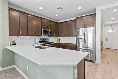 6919 S 13th Place, Phoenix, AZ 85042 - Photo 4