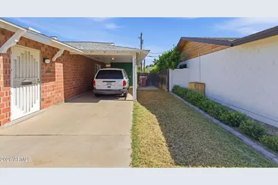 8425 E Rancho Vista Drive, Scottsdale, AZ 85251 - Photo 4