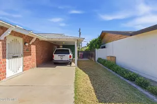 8425 E Rancho Vista Dr, Scottsdale, AZ 85251 - Photo 4