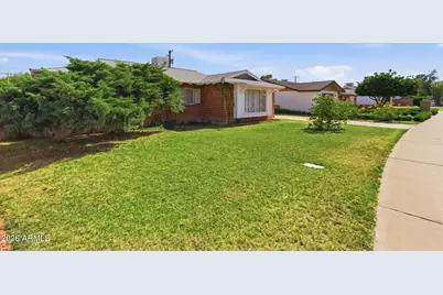 8425 E Rancho Vista Drive, Scottsdale, AZ 85251 - Photo 2