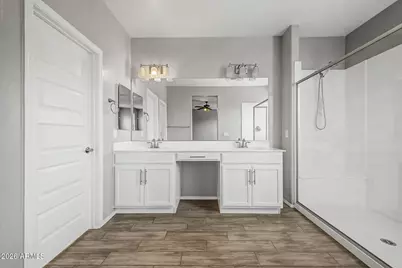 18362 W Illini Street, Goodyear, AZ 85338 - Photo 4