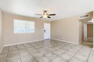 4526 E Burgess Ln, Phoenix, AZ 85042 - Photo 6