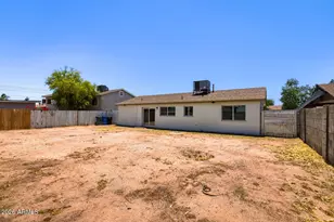 4526 E Burgess Ln, Phoenix, AZ 85042 - Photo 26