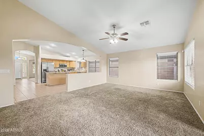 3311 W Walter Way, Phoenix, AZ 85027 - Photo 8