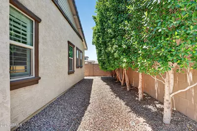 286 E Dogwood Drive, Chandler, AZ 85286 - Photo 32