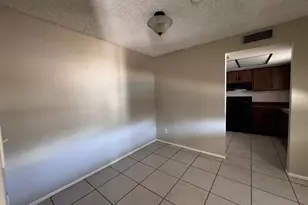 2072 E Donner Dr, Tempe, AZ 85282 - Photo 12