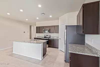 18646 W Buckskin Trail, Wittmann, AZ 85361 - Photo 14