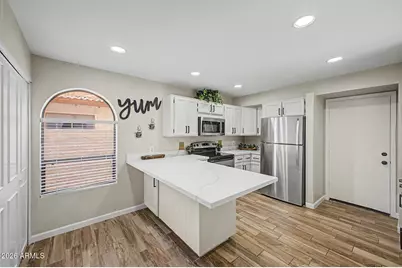 7814 N 21st Lane, Phoenix, AZ 85021 - Photo 10