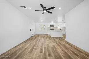 4437 E Almeria Rd, Phoenix, AZ 85008 - Photo 10