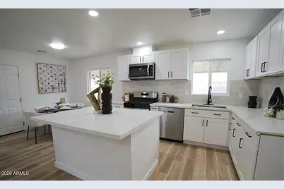 4437 E Almeria Road, Phoenix, AZ 85008 - Photo 4