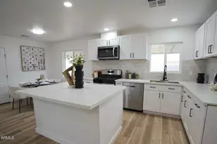 4437 E Almeria Rd, Phoenix, AZ 85008 - Photo 4
