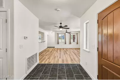 16010 S Hilo Circle, Arizona City, AZ 85123 - Photo 2