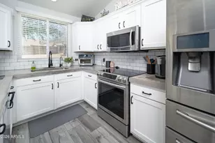 1256 E Utopia Rd, Phoenix, AZ 85024 - Photo 6