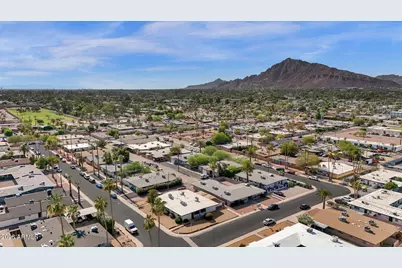 3202 N 67th Place, Scottsdale, AZ 85251 - Photo 2