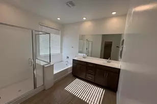 13248 W Hackamore Dr, Peoria, AZ 85383 - Photo 2