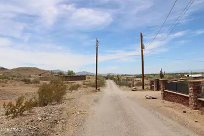 394X W Sunrise Avenue #-, Laveen, AZ 85339 - Photo 12