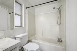 8601 N 71st Ave, Glendale, AZ 85301 - Photo 24