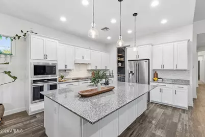 9310 W Yellow Bird Lane, Peoria, AZ 85383 - Photo 4