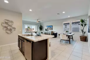 34762 W Angelo Dr, Maricopa, AZ 85138 - Photo 8