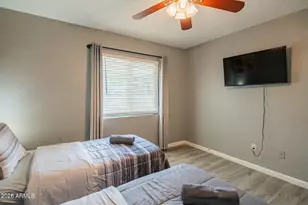 1648 E Mitchell Dr, Phoenix, AZ 85016 - Photo 26