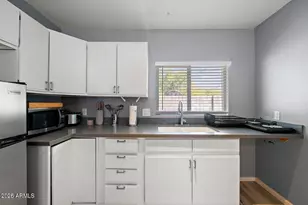 1648 E Mitchell Dr, Phoenix, AZ 85016 - Photo 40