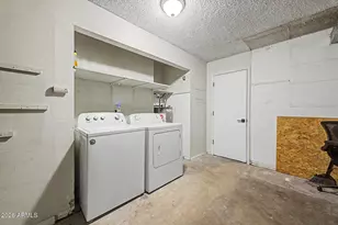 10325 N 95th Dr, Peoria, AZ 85345 - Photo 26