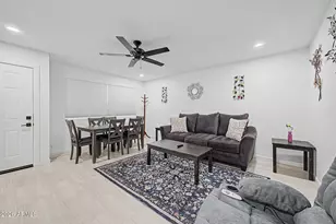 10325 N 95th Dr, Peoria, AZ 85345 - Photo 8
