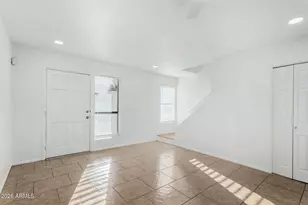 2842 E Beck Ln, Phoenix, AZ 85032 - Photo 6
