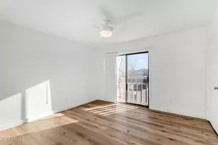 2842 E Beck Ln, Phoenix, AZ 85032 - Photo 16
