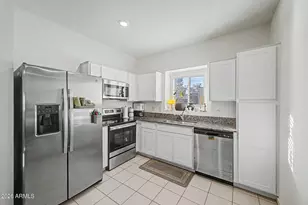 2162 W Harmont Dr, Phoenix, AZ 85021 - Photo 14