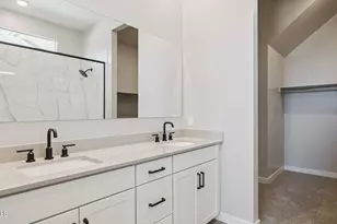 2611 W Satinwood Dr, Phoenix, AZ 85045 - Photo 32