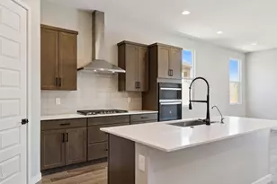 2611 W Satinwood Dr, Phoenix, AZ 85045 - Photo 8