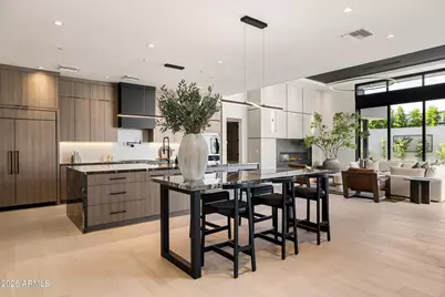 2228 E Solar Drive, Phoenix, AZ 85020 - Photo 8