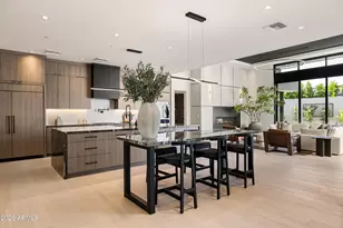 2228 E Solar Dr, Phoenix, AZ 85020 - Photo 8