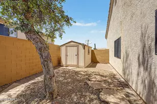 6463 E Palm St, Mesa, AZ 85215 - Photo 38