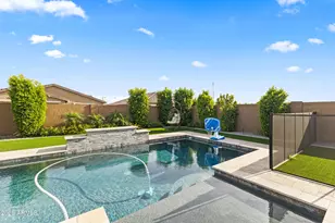 9445 W Heatherbrae Dr, Phoenix, AZ 85037 - Photo 22