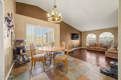 562 E Hackamore Street, Mesa, AZ 85203 - Photo 12