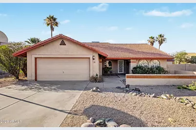 562 E Hackamore Street, Mesa, AZ 85203 - Photo 1
