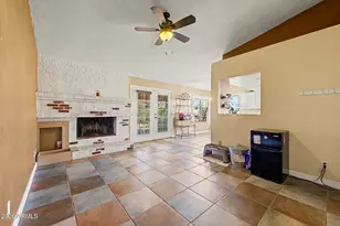562 E Hackamore St, Mesa, AZ 85203 - Photo 8